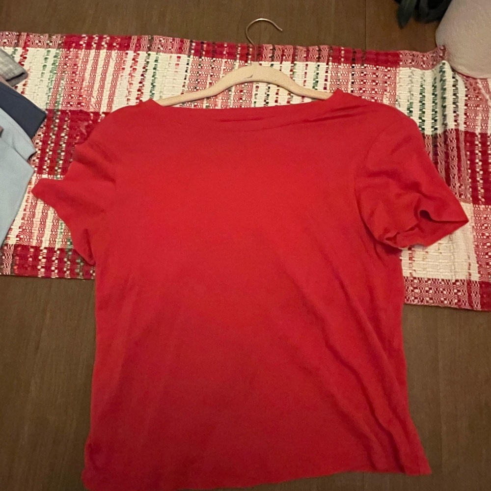Old Navy Vibrant Red Short Sleeve Tee- SHIPPING PRICE NOT INCLUDED